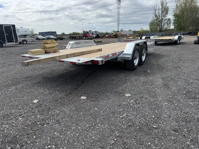 TRIUMPH TRAILER TILT 82X20 8K LBS GALVANISÉ HD 12155LBS DE CHARGEMENT 2025