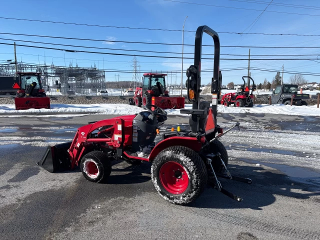 TYM T254H PNEU TURF 2026