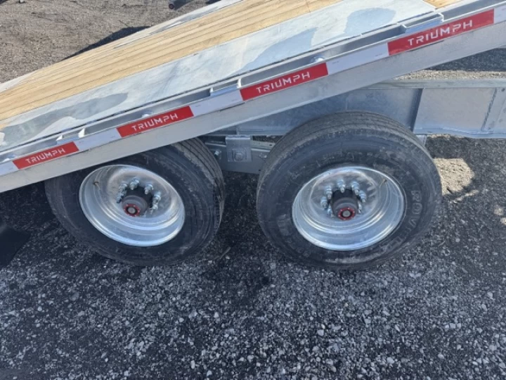 2025 TRIUMPH TILT 102"X20' 10K LBS GALVANISÉ