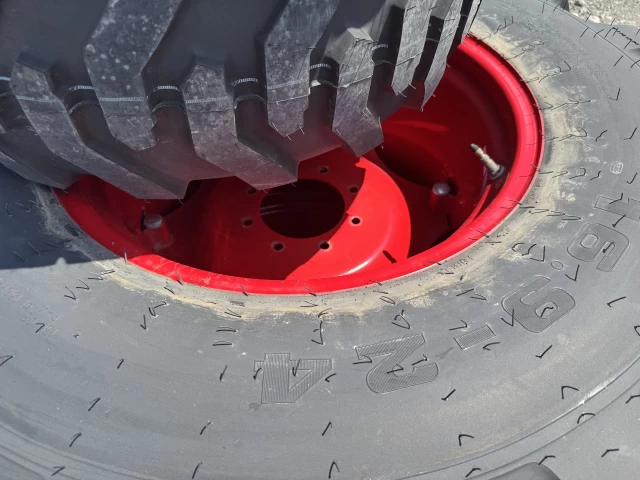 TIRON INDUSTRIEL TIRE  2024