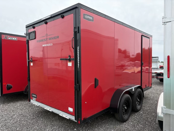 2026 LIGHTNING 5x8 BLACKOUT PACKAGE | 6PO EXTRA HAUTEUR