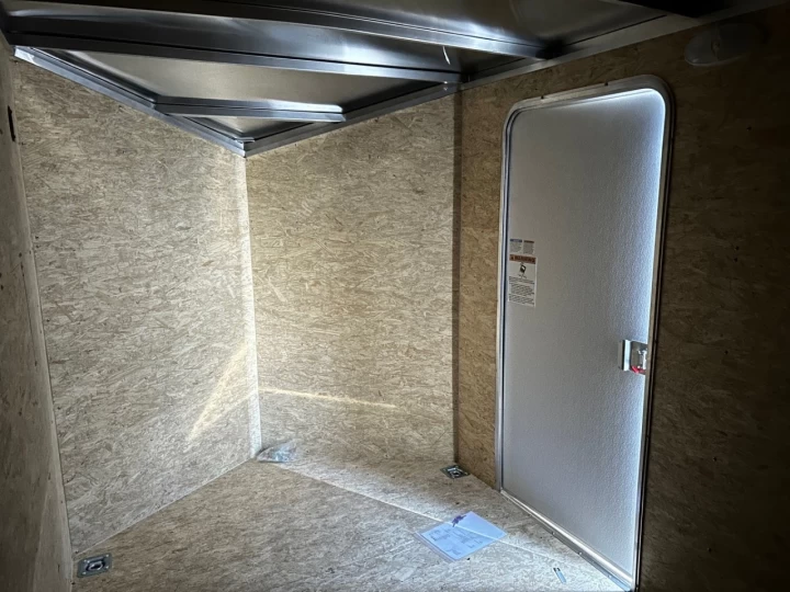 2023 Lightning 6x10 Aluminium | Simple essieu | Porte rampe | 6'' Extra hauteur