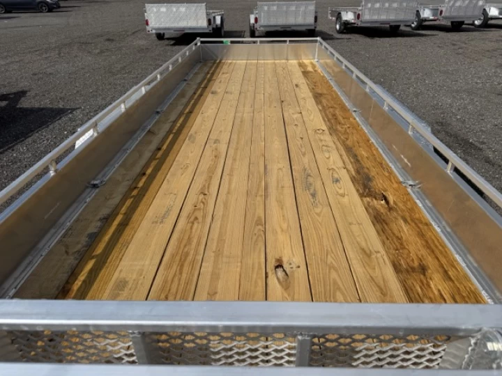 2025 TRIUMPH 80"X20' TA 