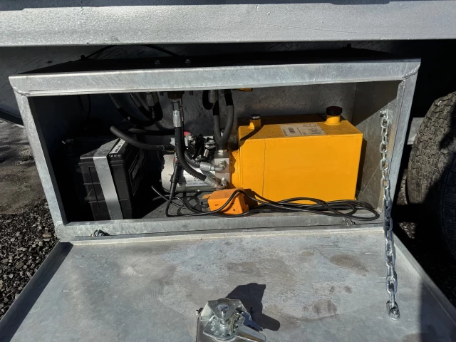 Triumph TA102x24-70 Tilt Deckover | Tandem 7000lb 2024