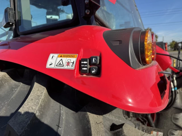 TYM T115 CHARGEUR INCLUS 2025