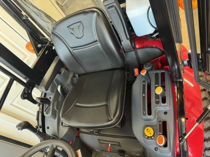 2025 TYM T25HC CHARGEUR ET CABINE