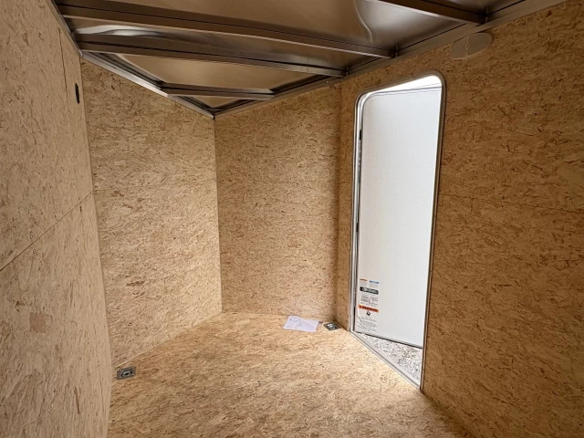 LIGHTNING 6x10 Porte rampe | 6'' Extra hauteur 2025