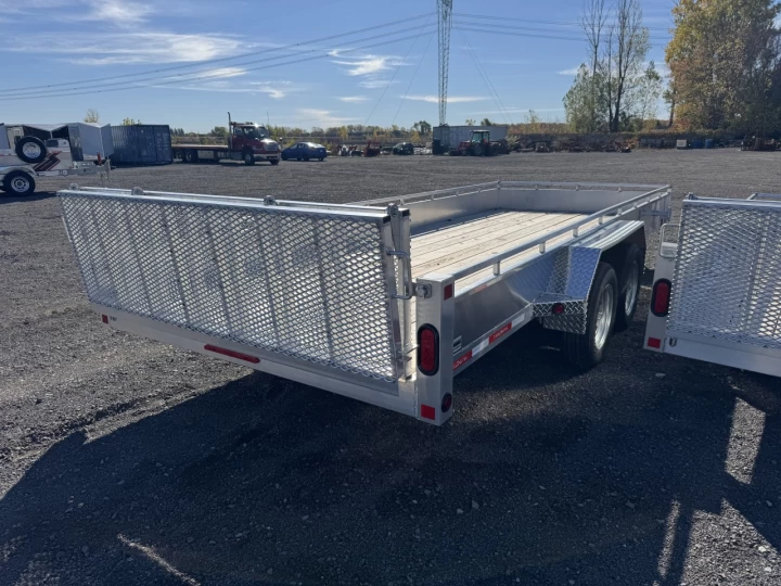 2026 TRIUMPH 80"X18 CONSTRUCTION EN ALUMINIUM