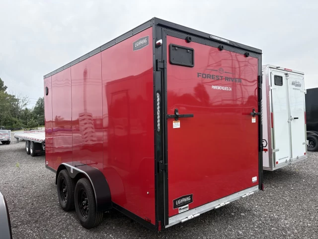 LIGHTNING 5x8 BLACKOUT PACKAGE | 6PO EXTRA HAUTEUR 2026