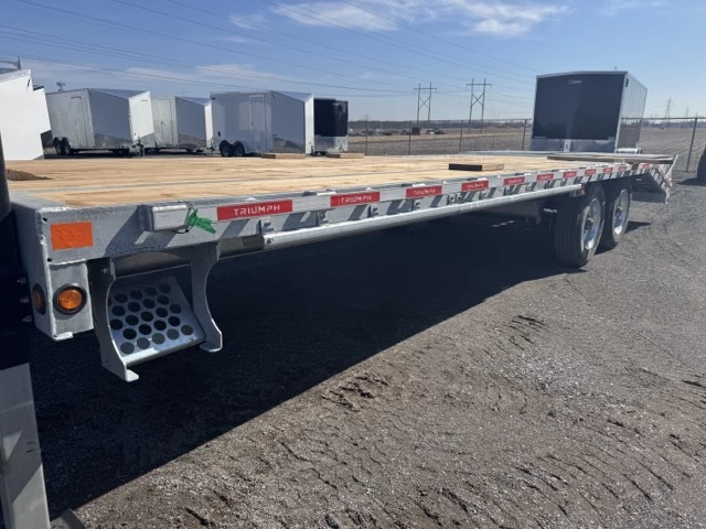 TRIUMPH 102"X20'+5'DOVE 2 ESSIEUX DE 10K LBS 2025