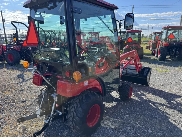 TYM T224HC CHARGEUR ET CABINE 2026