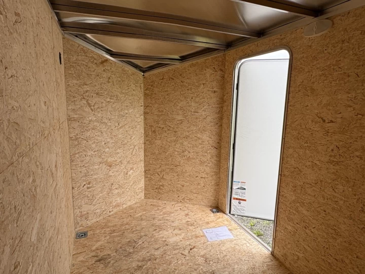 2025 LIGHTNING 6x10 Porte rampe | 6'' Extra hauteur
