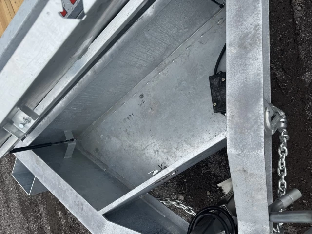 TRIUMPH TAG102X20+5 10K  2026