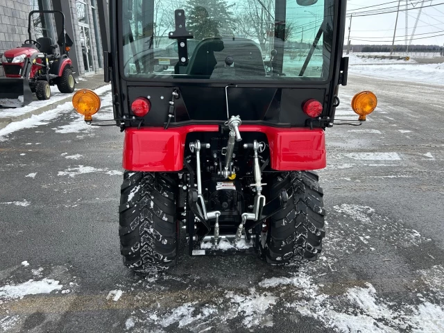 TYM T224H CABINE 2026