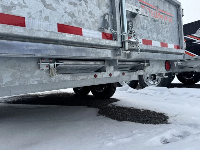 Triumph TA82X14-70 Dompeur | Essieux double 7000lb 2024