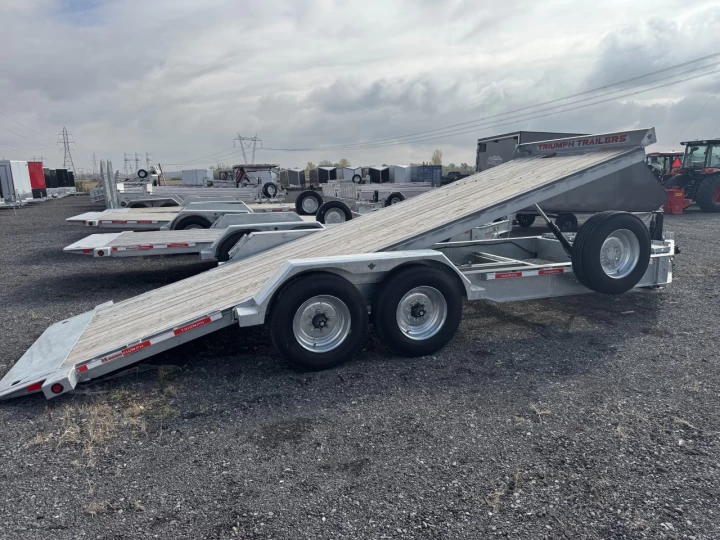 2025 TRIUMPH TILT 82''X20' 8K ESSIEUX 8000LBS CHAQUE