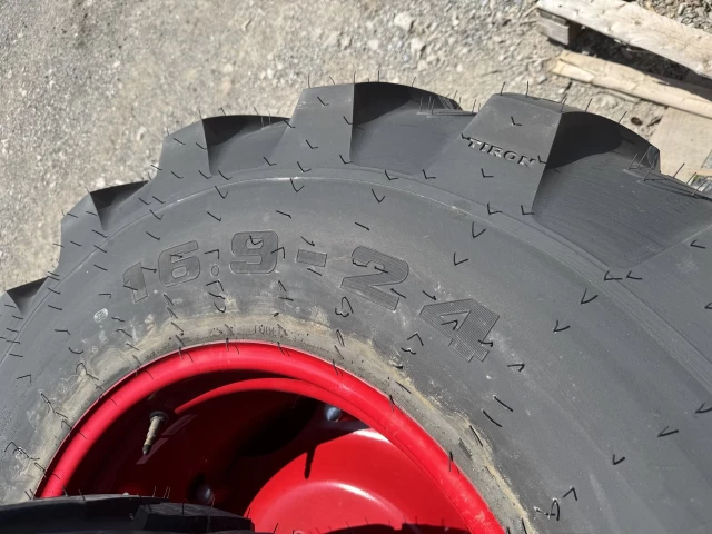 TIRON INDUSTRIEL TIRE  2024