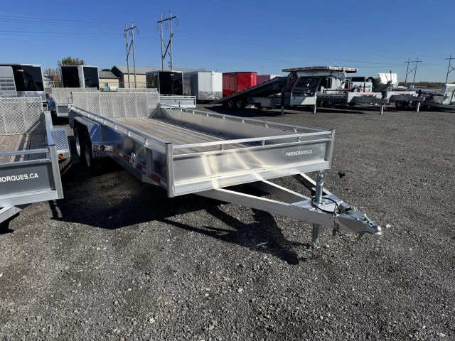 TRIUMPH 80"X18 CONSTRUCTION EN ALUMINIUM 2026