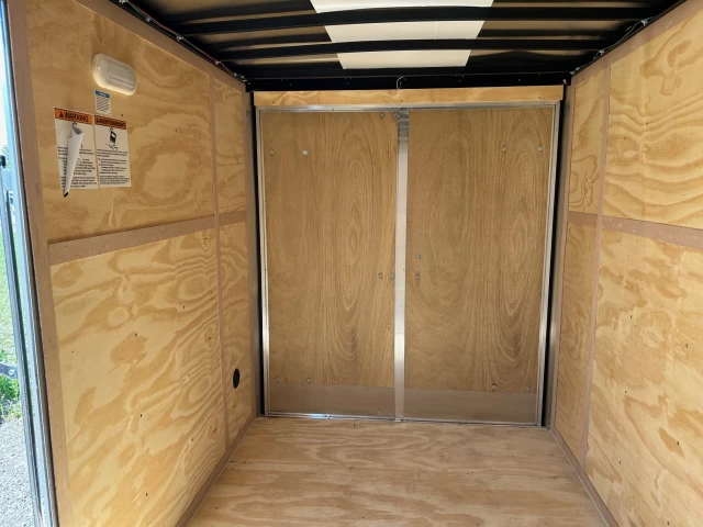 Continental Cargo 6x10  2025